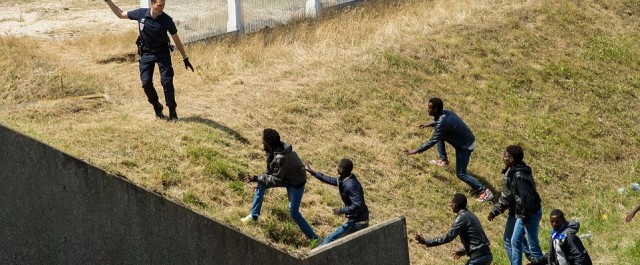 Hur du stoppar invasionen: Praktiska råd till antikolonialister