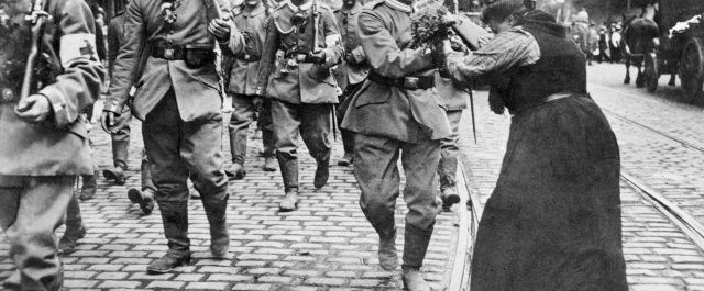 Sommar med Ernst, Ernst och Ernst; Del 1